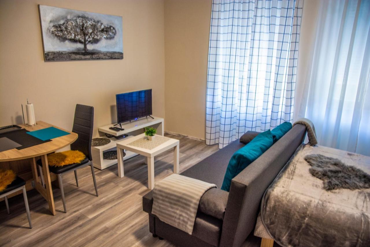 זאגרב Apartment & Room Eni מראה חיצוני תמונה