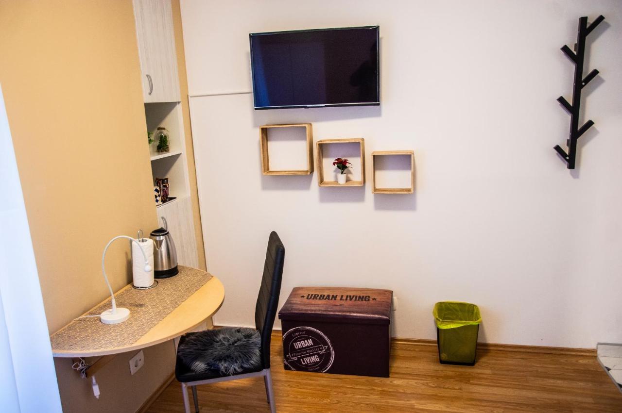 זאגרב Apartment & Room Eni מראה חיצוני תמונה
