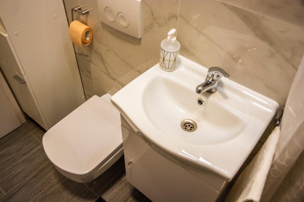 זאגרב Apartment & Room Eni מראה חיצוני תמונה