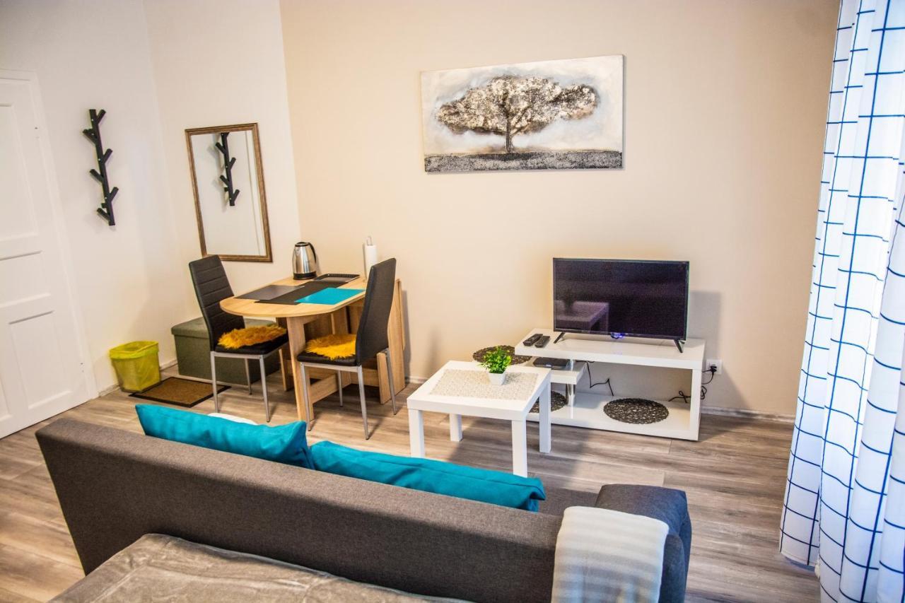 זאגרב Apartment & Room Eni מראה חיצוני תמונה