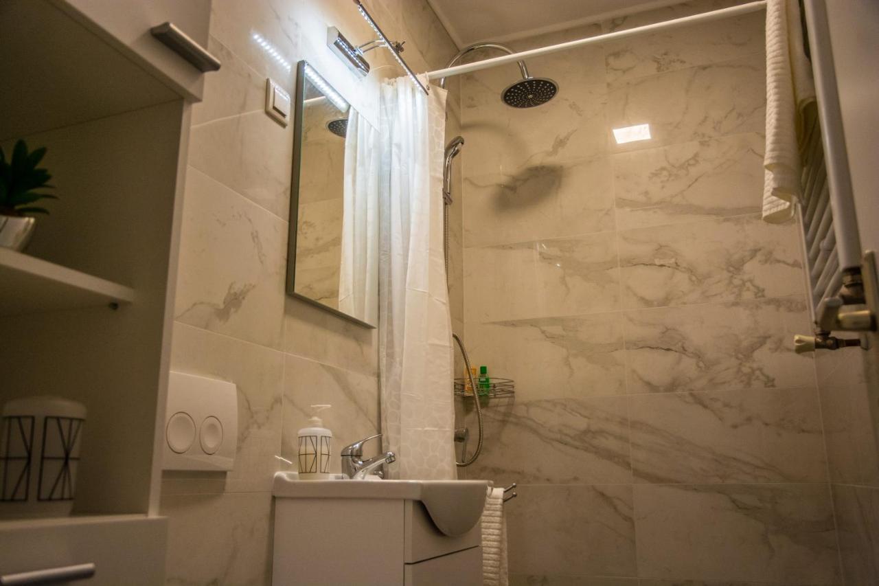 זאגרב Apartment & Room Eni מראה חיצוני תמונה