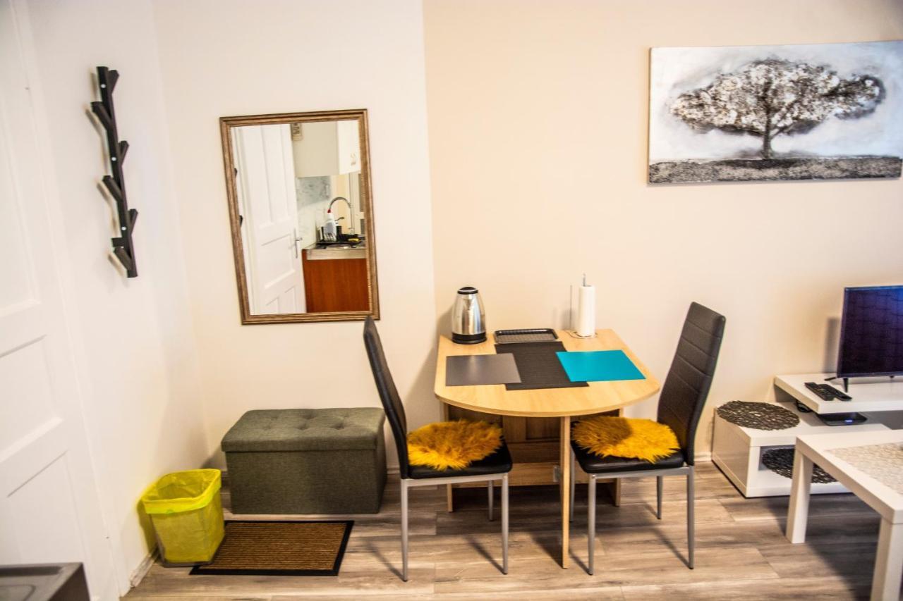 זאגרב Apartment & Room Eni מראה חיצוני תמונה